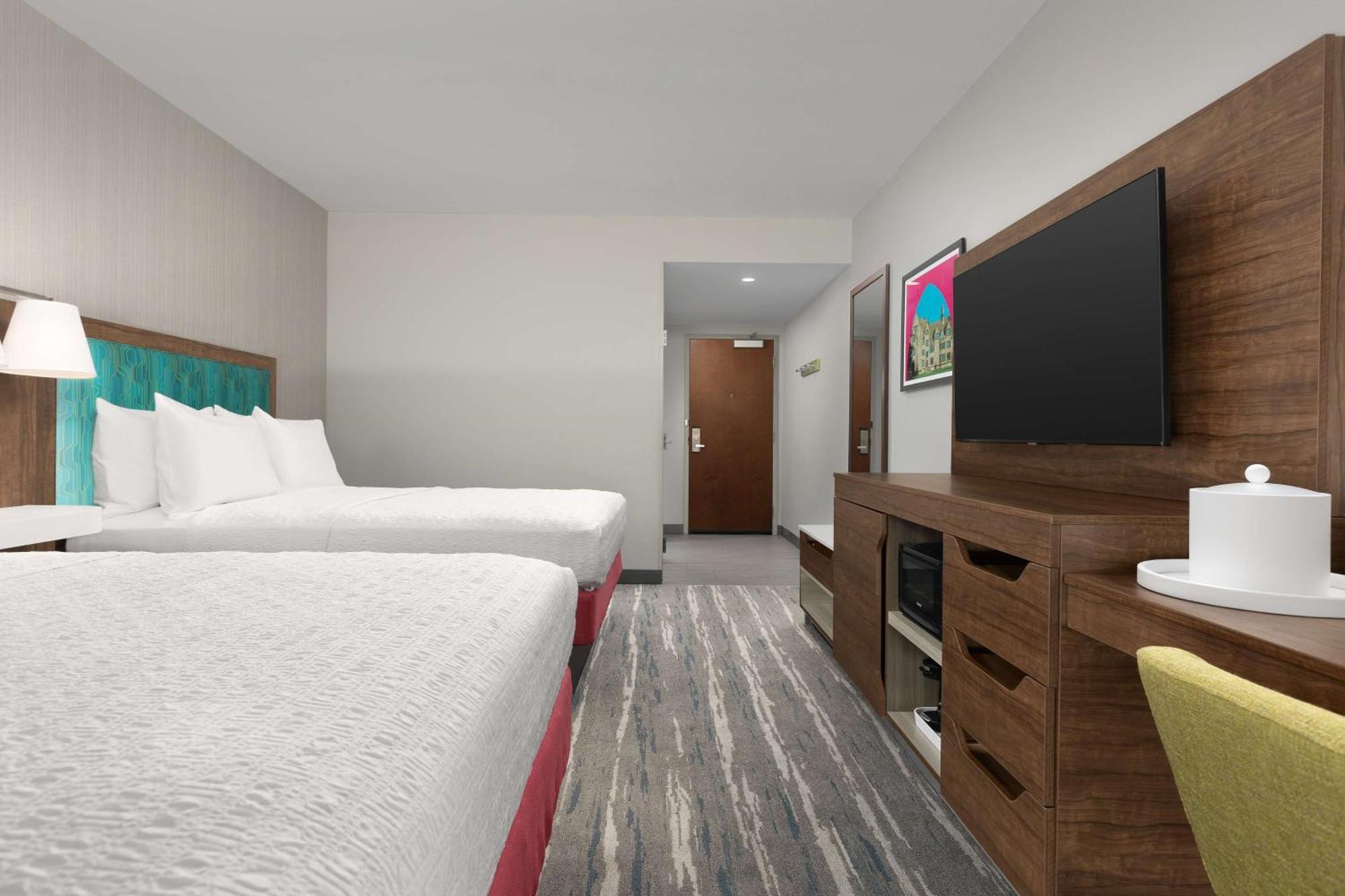 Hampton Inn & Suites Durham University Medical Center ภายนอก รูปภาพ