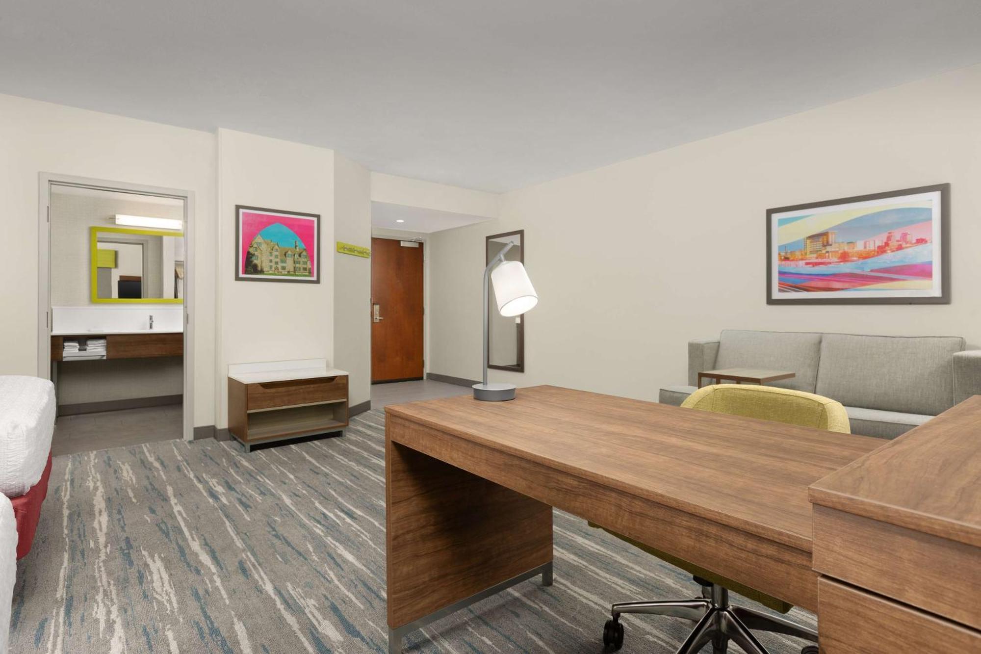 Hampton Inn & Suites Durham University Medical Center ภายนอก รูปภาพ